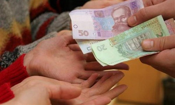 В исполкоме Славянска создан целевой фонд для перечисления денег на восстановление жилищного фонда. Помощи ждут от местных предпринимателей. 