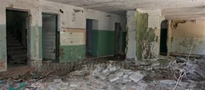 В Славянске под угрозой срыва реконструкция общежитий для переселенцев, на которые выделил деньги ЕС (ВИДЕОРЕПОРТАЖ) 
