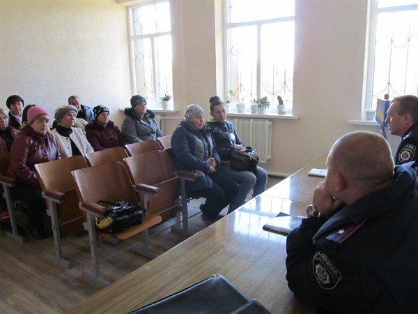 В горотделе Славянска провели беседы с членами избирательных комиссий и кандидатами от политических партий