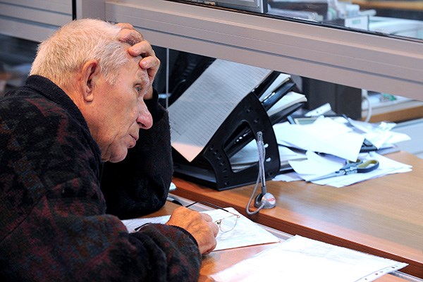 В Славянске пенсионеров переселенцев, которым приостановлена выплата пенсий приглашают в пенсионный фонд