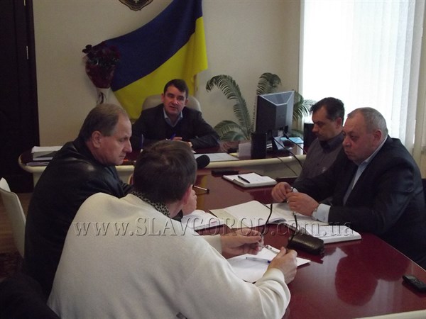 Славянск без воды: в кабинете у мэра было собрано оперативное совещание