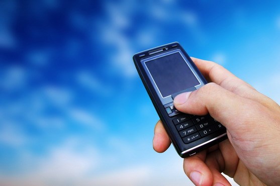 Закон о продаже SIM-карт вступит в силу 1 мая 2014. Сотрудники салонов мобильной связи Славянска пока воздерживаются от комментариев, так как сами ещё не поняли что он подразумевает 