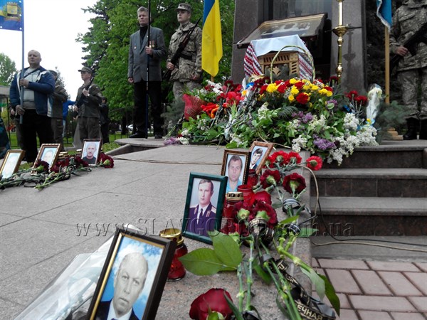 "Ради будущих поколений, ради вас": в Славянске почтили память героев-чернобыльцев