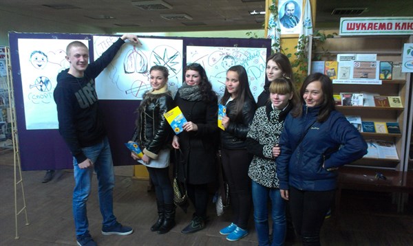 Молодежь выбирает здоровье: славянские студенты приняли участие в интерактивном обсуждении проблем здорового образа жизни