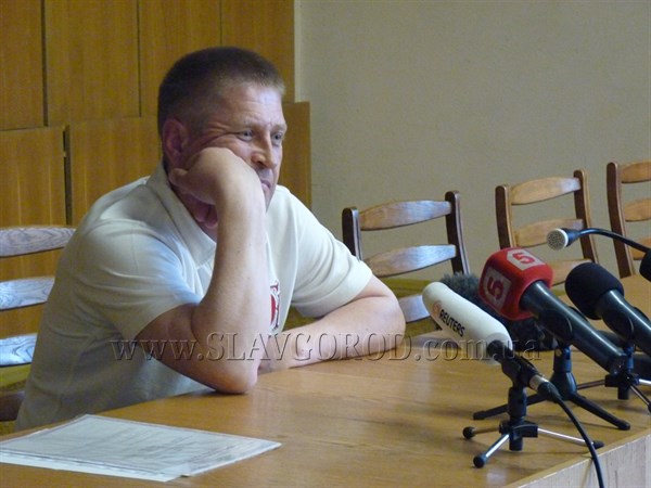 Лидер Народного ополчения Славянска Вячеслав Пономарев обнародовал количество раненых и убитых со стороны украинской армии