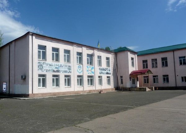 Славянску требуются семь директоров школ