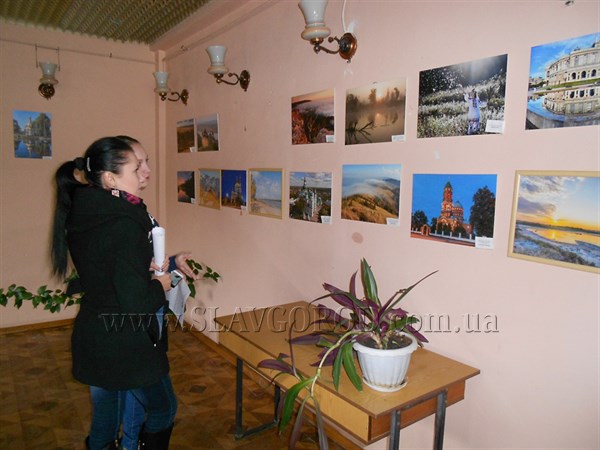 По инициативе общественного деятеля Дениса Блощинского в Славянске стартовала фотовыставка «Украина вне времени»