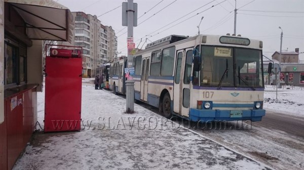 Из-за ДТП В Славянске остановились троллейбусы