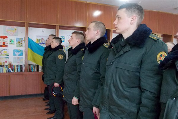 В воинскую часть Славянска  прибыло молодое пополнение из офицеров