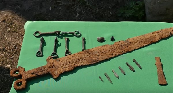 Скифский меч, которому 2500 лет, появился в Славянском краеведческом музее (ВИДЕО)