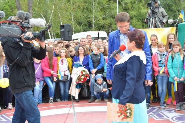 В шоу "Караоке на майдане", которое проходило в Краматорске, жительница Славянска исполнила свою мечту 