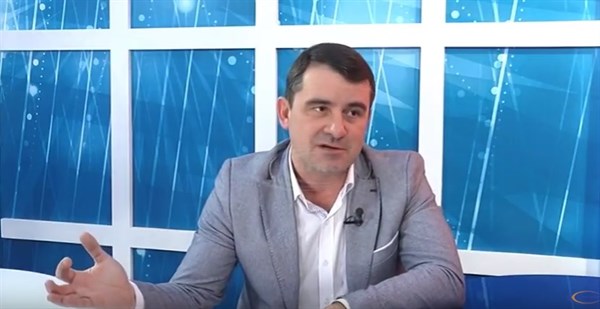 «Думаю, завтра-послезавтра»: как мэр Славянска предупредил владельцев игровых клубов, что к ним придет полиция 