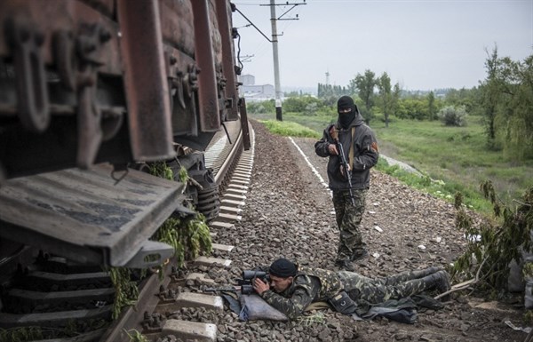 Боевики прорываются к железной дороге Донецк-Славянск