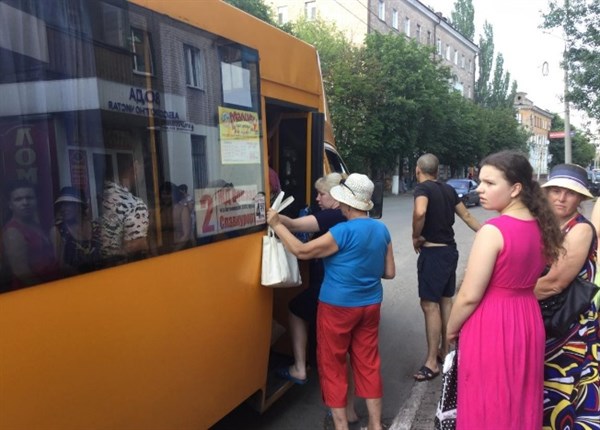 В Славянске не хватает транспорта, чтобы доехать до Славкурорта