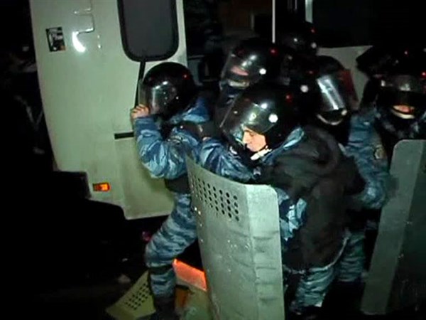 Сегодня, 24 января, 40 милиционеров из Славянска были отправлены в Киев для охраны правопорядка