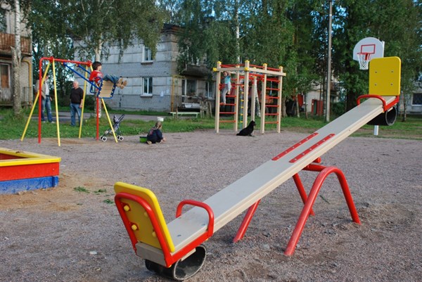 В Славянске через «Прозоро» не смогли купить детские площадки