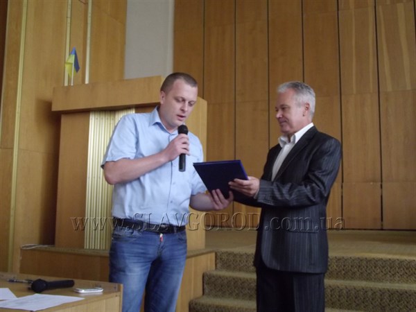 Начальник отдела по делам физкультуры и спорта Славянска получил благодарность из области