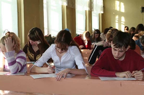 Война закончилась? Завтра в Славянске возобновляют работу школы и детские сады