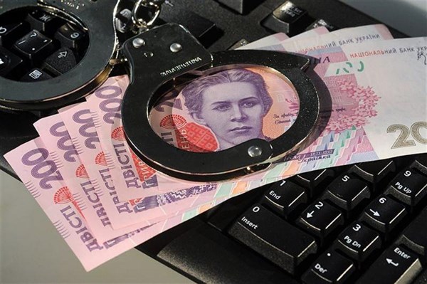 В Славянске чиновник "кинул" государство на 400 тысяч гривен