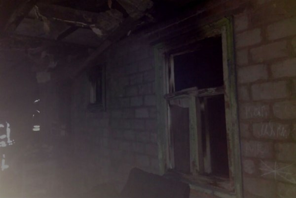 В Славянске  в  сгоревшем нежилом доме обнаружили труп