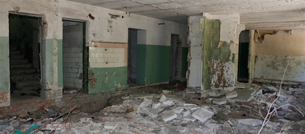 Что известно о киевской компании, которой доверили в Славянске реконструкцию общежитий для переселенцев 