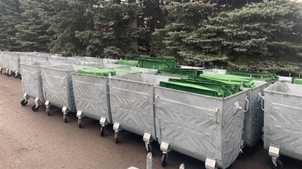 На улицах Славянска появятся новые мусорные контейнеры
