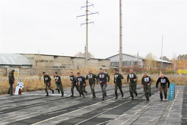 В Славянске военные сдавали зачеты по боевой подготовке (Фото)