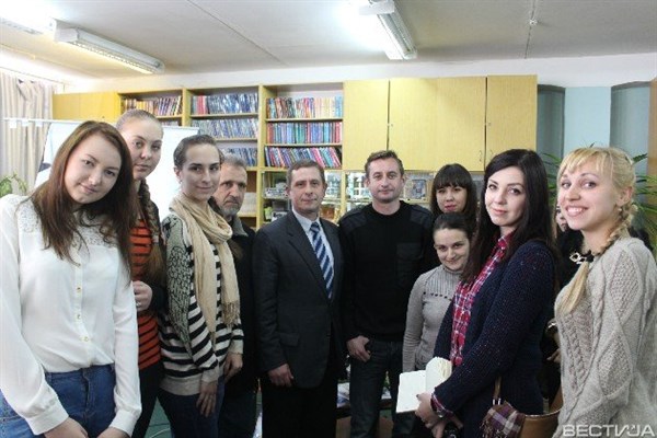 На выходных студенты и преподаватели Славянска наслаждались поэзией украинского поэта и прозаика Сергея Жадана