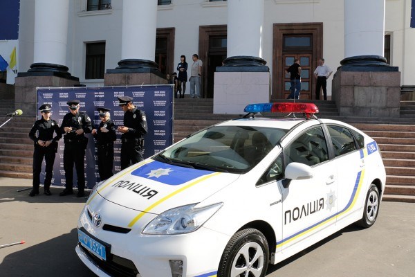 С 14 мая начнет работу новая патрульная полиция Краматорска и Славянска