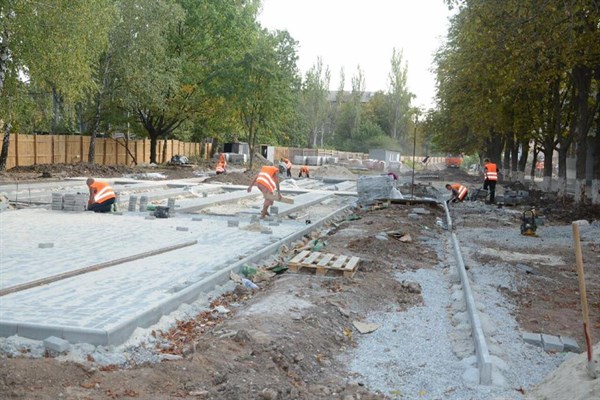 Почему тормозятся масштабные «ремонты года» в Славянске: мэр утверждает, что вся проблема в недобросовестных подрядчиках 