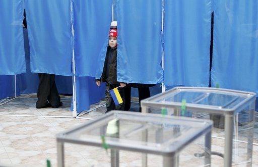 26 октября Донбасс ожидает протестное голосование - более 30% избирателей готовы уже сейчас поддержать «Оппозиционный блок»