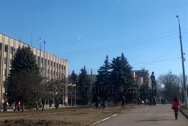 В небе над Славянском жители города видели вспышку и слышали хлопок (Фото)