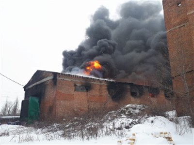 «Аннушка уже разлило масло»: масштабным пожаром в Славянске уничтожены бочки с топливом, из-за которого вышло из строя 20 танковых двигателей