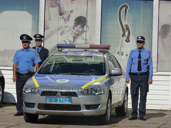 Куда подавать анкеты для работы в новой патрульной полиции Славянска и требования к кандидатам