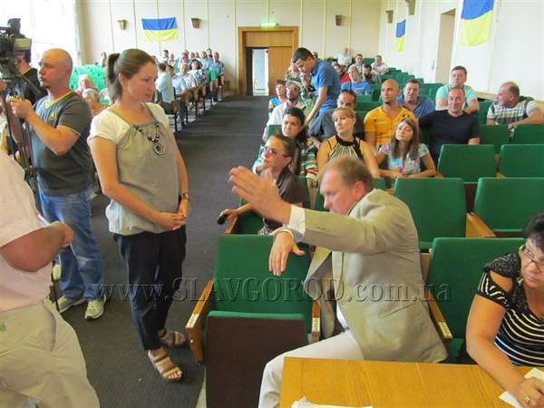 Как в Славянске громада заместителя мэра выбирала – общественные слушания в формате «свободный микрофон» 