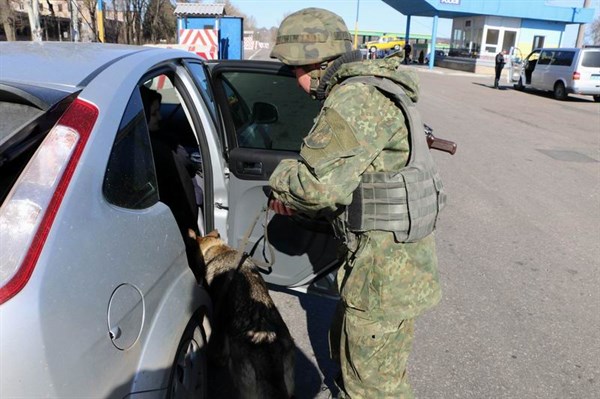С начала года полицейские Славянска оштрафовали местных водителей на 100 тысяч гривен и поймали более сотни пьяных "драйверов"