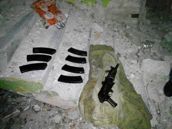 В Славянском районе полицейские обнаружили схрон боевиков (ФОТО)