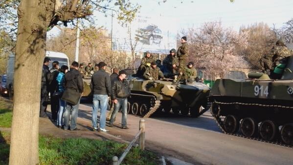В рамках антитеррористической операции было принято решение о полном блокировании Славянска украинскими военными