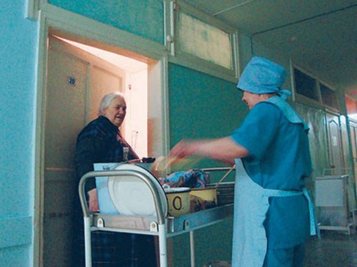 В медучреждениях Славянска на лечении находится 95 переселенцев