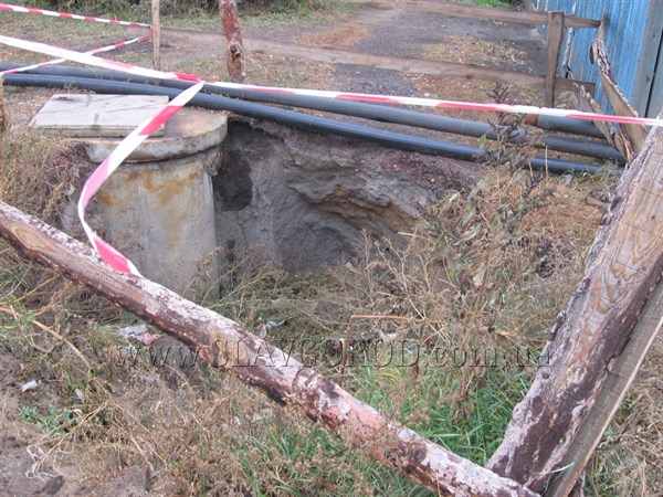 Руководство Славянска снова просит деньги у области на ремонт канализационного коллектора, на котором произошло еще два провала 