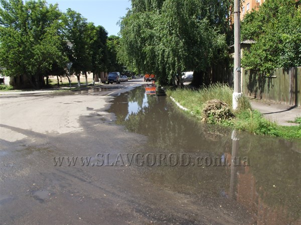 Пятница  без воды: в центре Славянска очередная авария