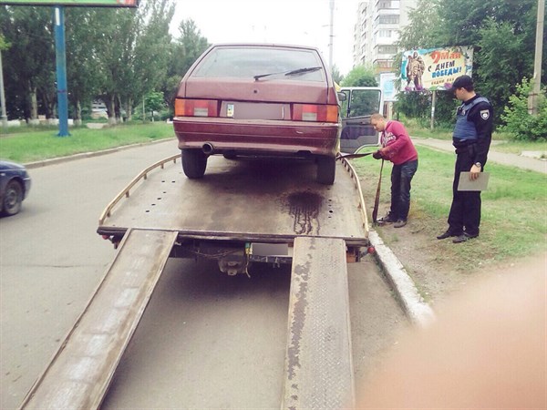 Остался без прав и рискует "потерять" машину: в Славянске водитель третий раз попался пьяным за рулем. 