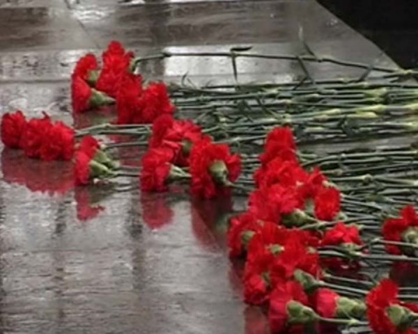 К Пасхе в Славянске обещали привести в порядок все памятники и могилы солдатам ВОВ, помочь  городу вызвались руководители супермаркетов