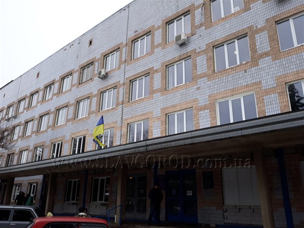 В бывшей поликлинике АИЗа в Славянске идет ремонт