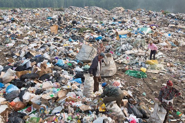 Обещанного три года ждут: депутаты Славянска продлили срок эксплуатации городской мусорной свалки на три года
