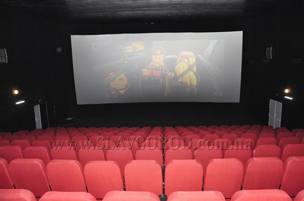 В Славянске состоялось торжественное открытие семейного кинотеатра «Сапфир» 
