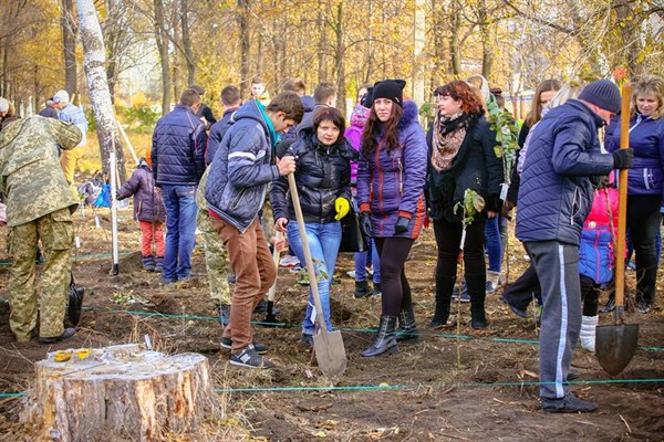 Как в парке Мечты  появился фруктовый сад: жители Славянска в соцсетях делятся  впечатлениями и фото 