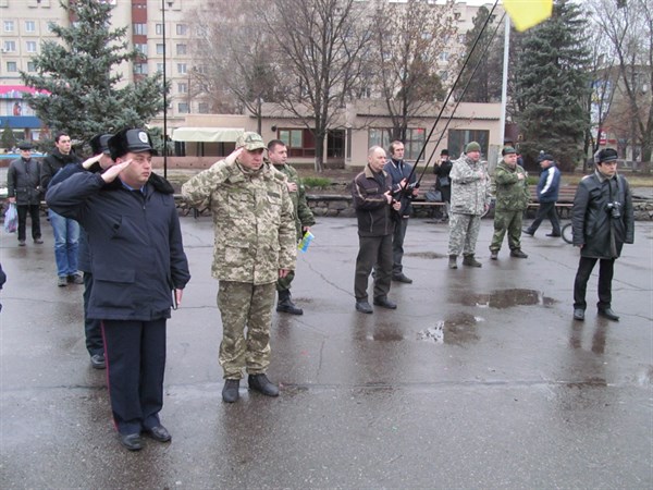 В Славянске на народное вече нагрянули полицейские и пообещали, что будут приходить регулярно