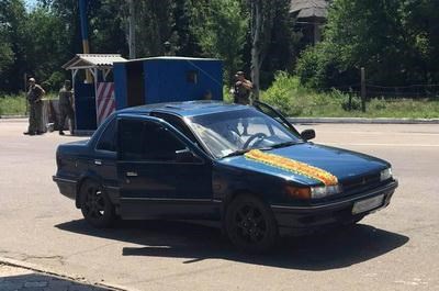 Волонтер утверждает, что на блокпосту возле Славянска полицейские вымогают взятки 