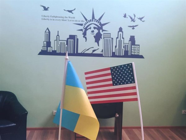 В Славянск приедет посол США в Украине Джон Хербст
